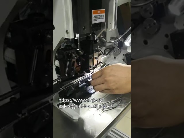 Mesin Pemampat Terminal Automatik untuk Penyahcuman dan Crimping Wayar